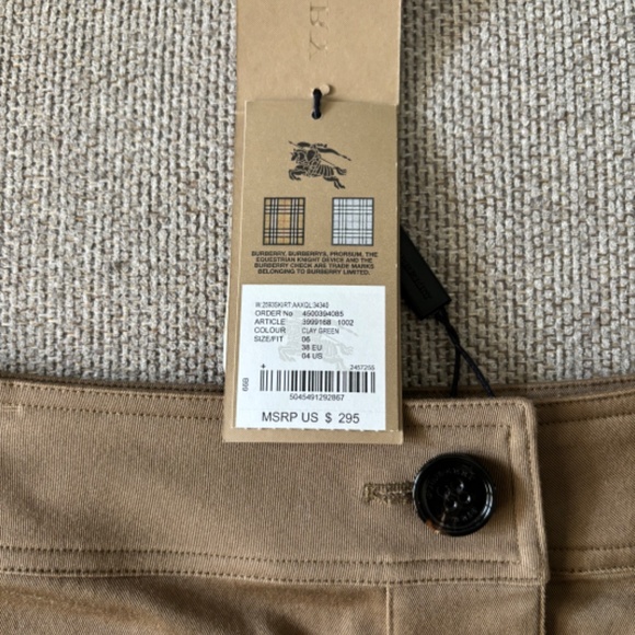 BURBERRY SKIRT NWT size 4 - Picture 5 of 7